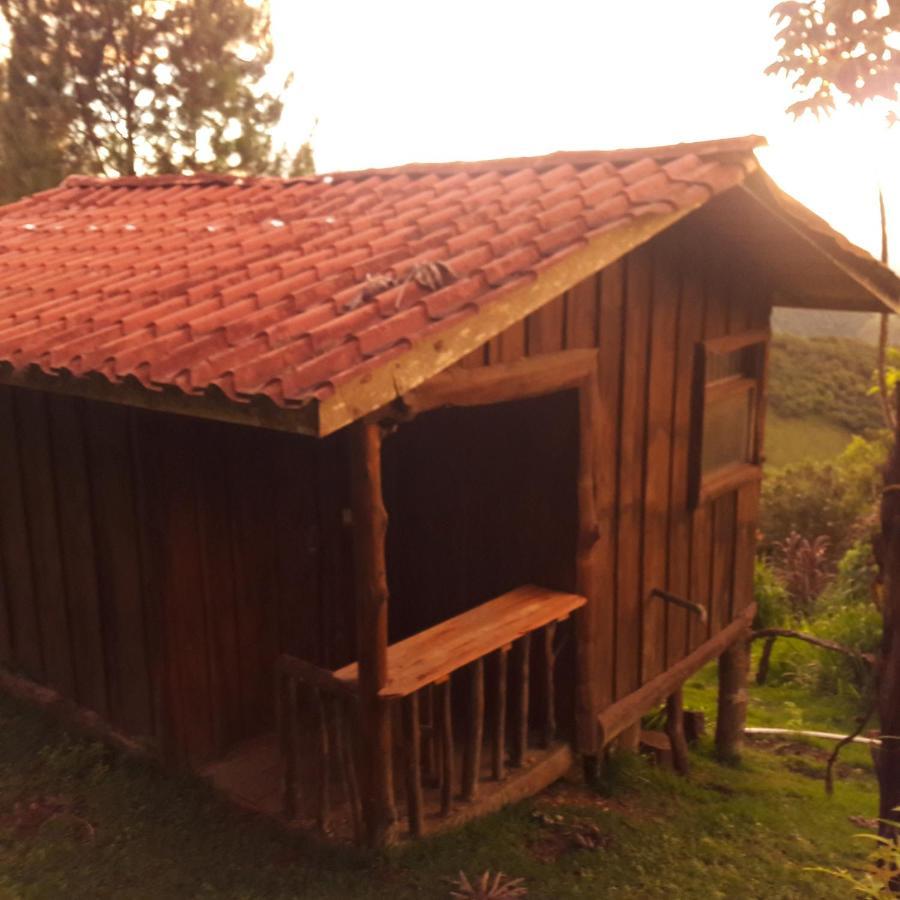 Cabecera de Canas Cabanas Don Camilo Albergue De Montana מראה חיצוני תמונה