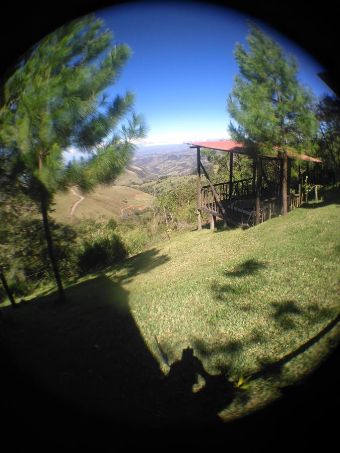 Cabecera de Canas Cabanas Don Camilo Albergue De Montana מראה חיצוני תמונה