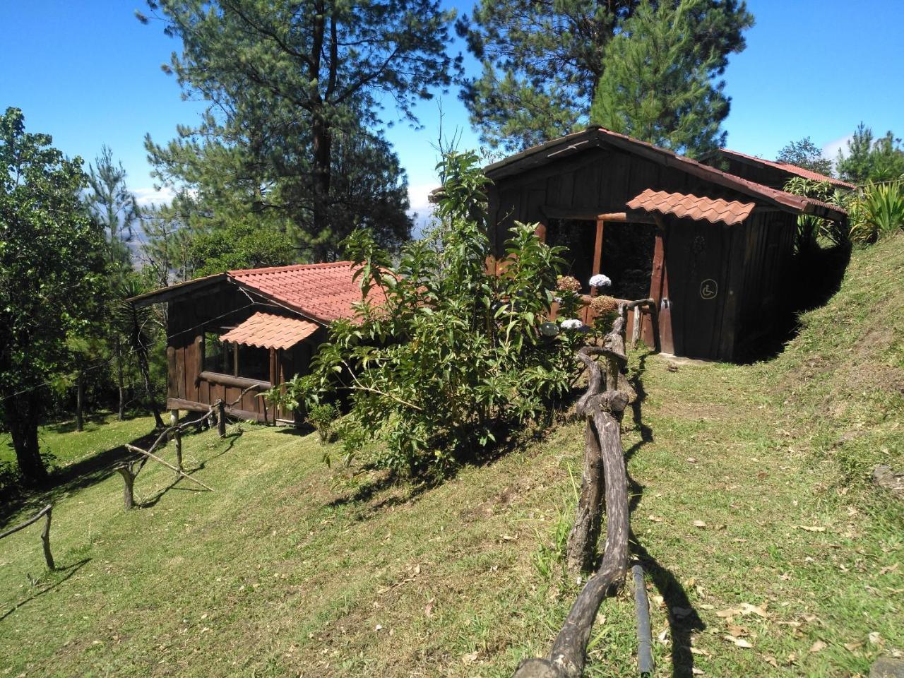 Cabecera de Canas Cabanas Don Camilo Albergue De Montana מראה חיצוני תמונה