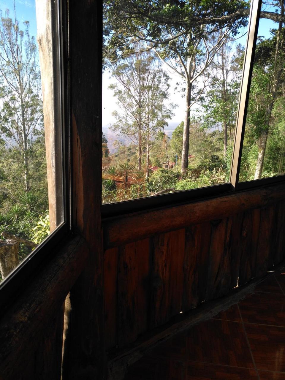 Cabecera de Canas Cabanas Don Camilo Albergue De Montana מראה חיצוני תמונה