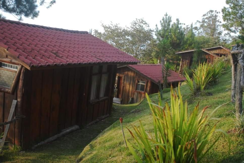 Cabecera de Canas Cabanas Don Camilo Albergue De Montana מראה חיצוני תמונה