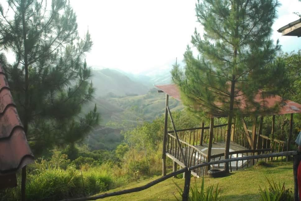 Cabecera de Canas Cabanas Don Camilo Albergue De Montana מראה חיצוני תמונה