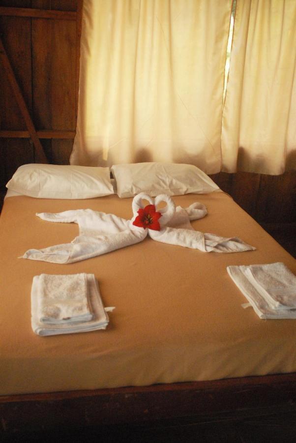 Cabecera de Canas Cabanas Don Camilo Albergue De Montana מראה חיצוני תמונה