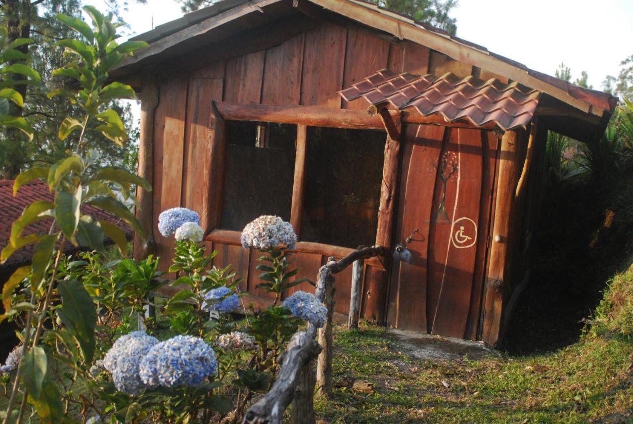 Cabecera de Canas Cabanas Don Camilo Albergue De Montana מראה חיצוני תמונה